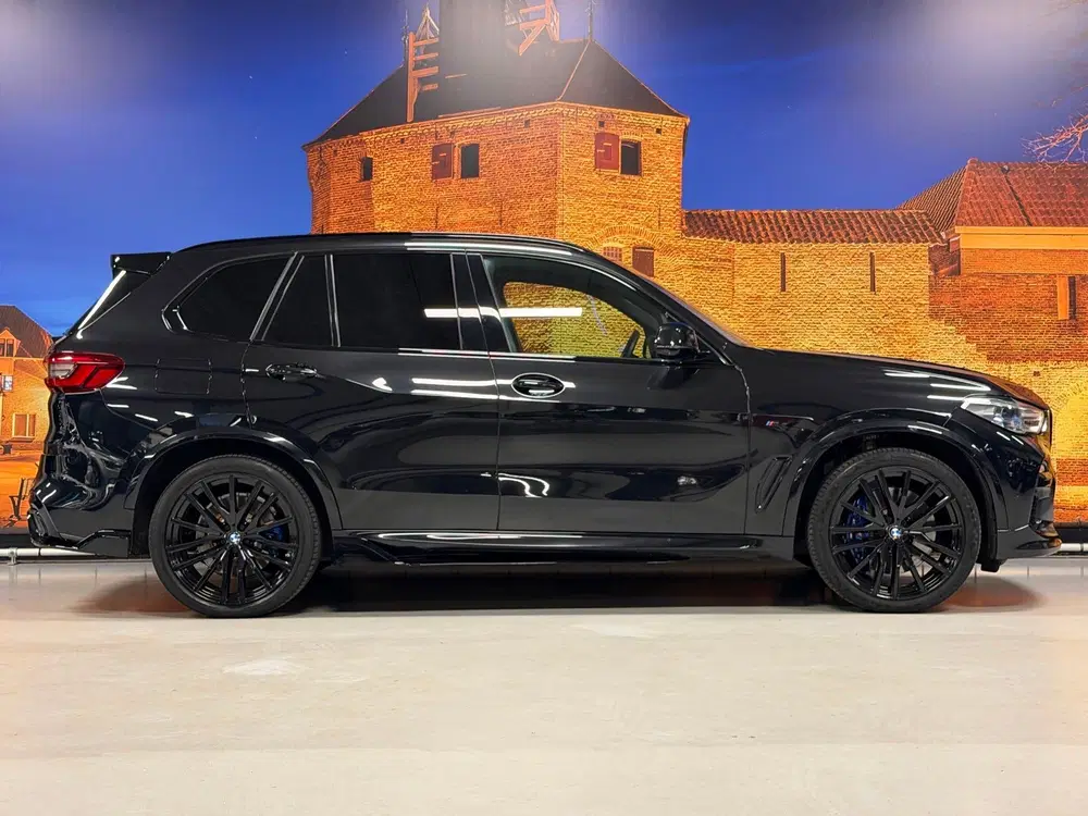 BMW X5 XDrive45e High Exe M-Sport B&W Skylounge F uit 2020, foto 10