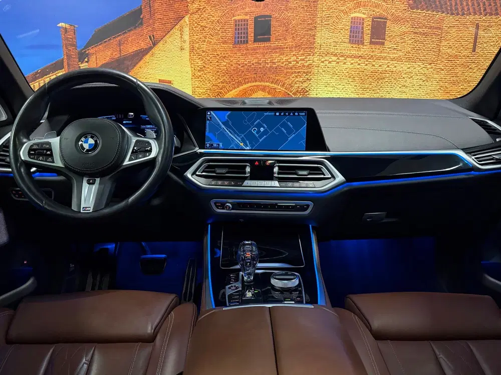 BMW X5 XDrive45e High Exe M-Sport B&W Skylounge F uit 2020, foto 3