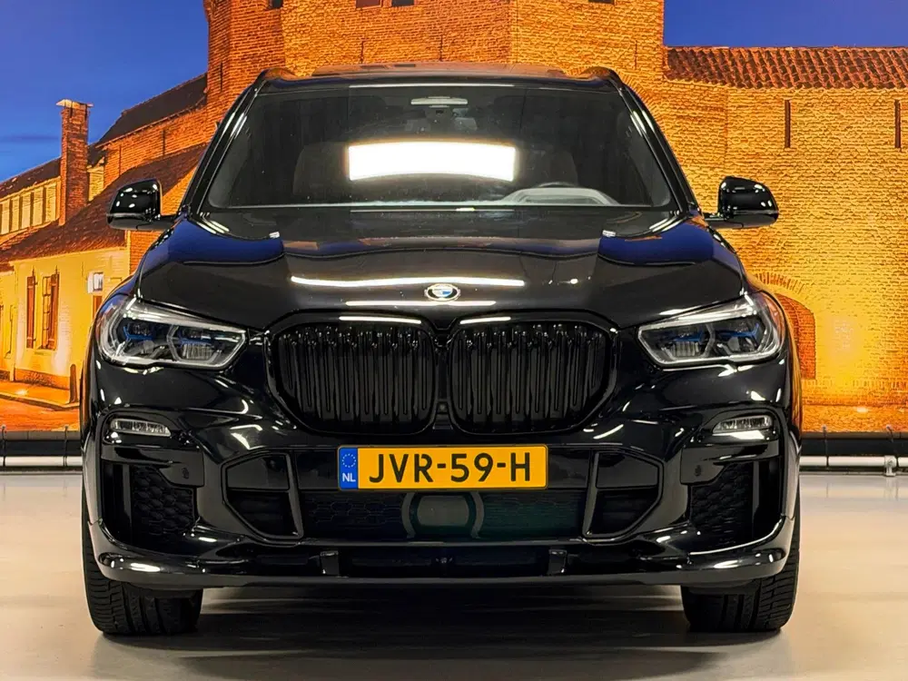 BMW X5 XDrive45e High Exe M-Sport B&W Skylounge F uit 2020, foto 5