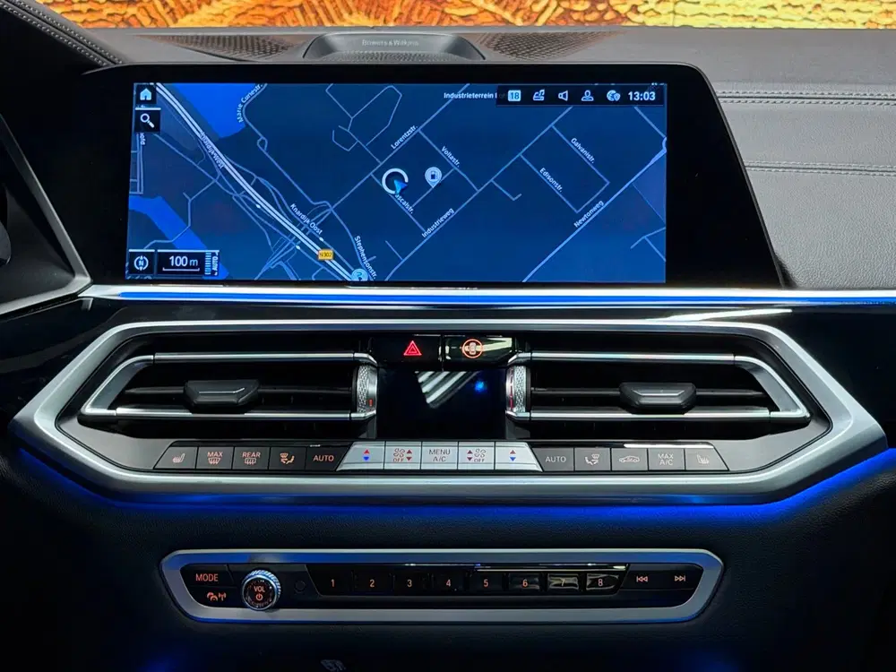 BMW X5 XDrive45e High Exe M-Sport B&W Skylounge F uit 2020, foto 7