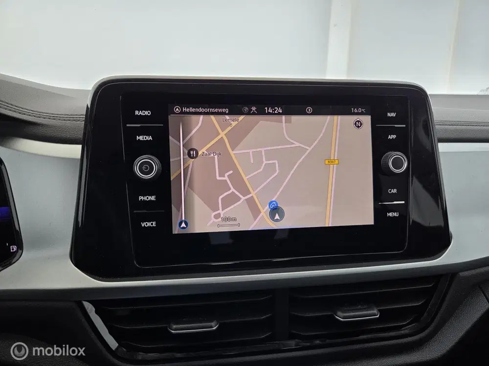 Volkswagen T-Roc 1.5 TSI 150PK Automaat Life Business led uit 2023, foto 6