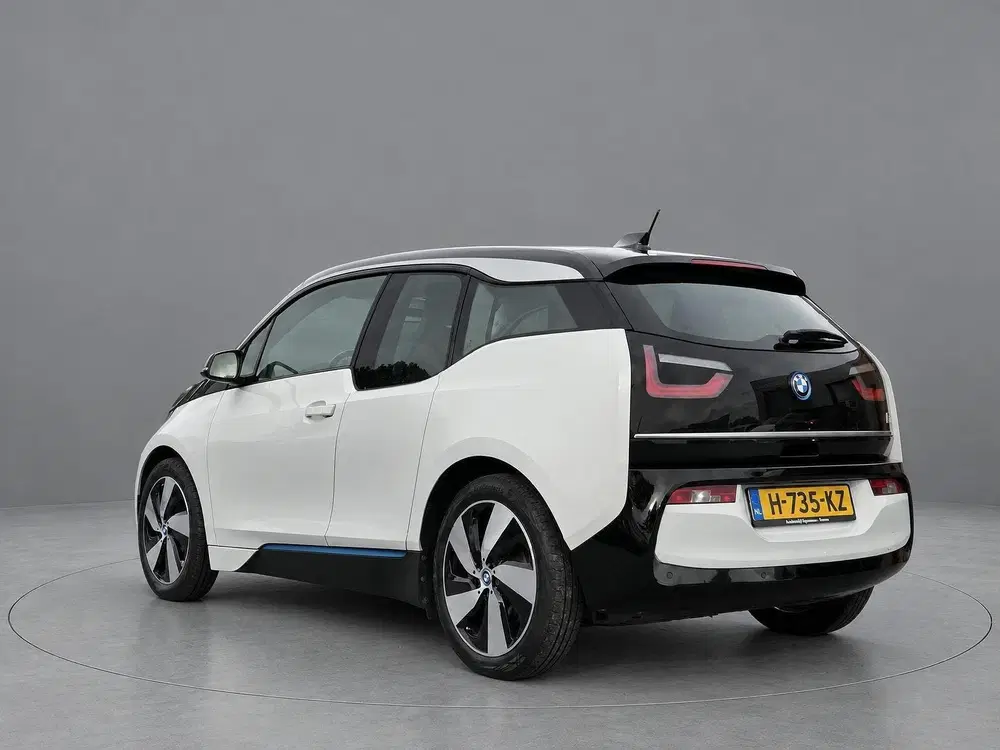 BMW i3 Executive Edition 120Ah 42kWh SOH 93 uit 2020, foto 11