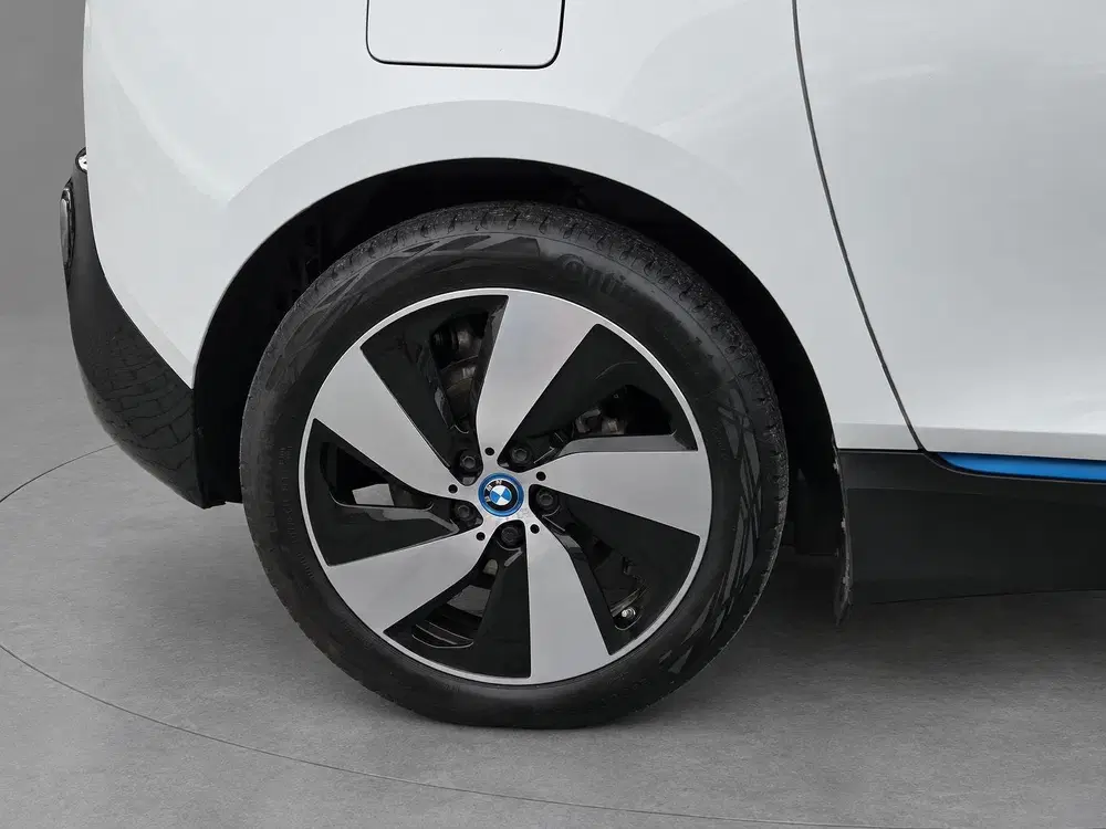 BMW i3 Executive Edition 120Ah 42kWh SOH 93 uit 2020, foto 15