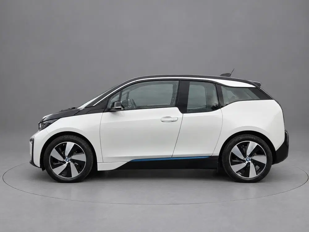 BMW i3 Executive Edition 120Ah 42kWh SOH 93 uit 2020, foto 2