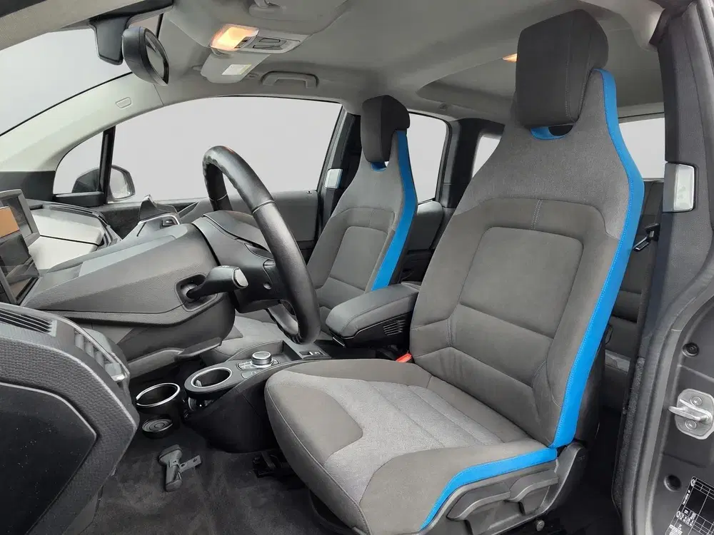 BMW i3 Executive Edition 120Ah 42kWh SOH 93 uit 2020, foto 5