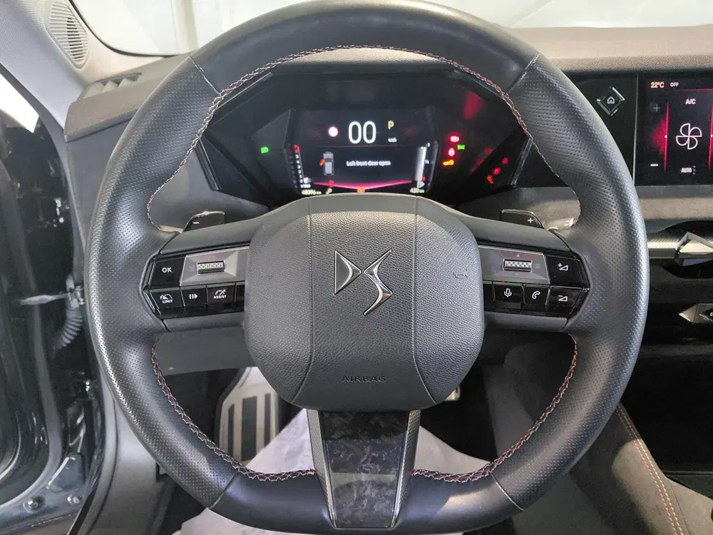 DS Automobiles DS 4 DS 4 1.2 PureTech Performance Line uit 2022, foto 15