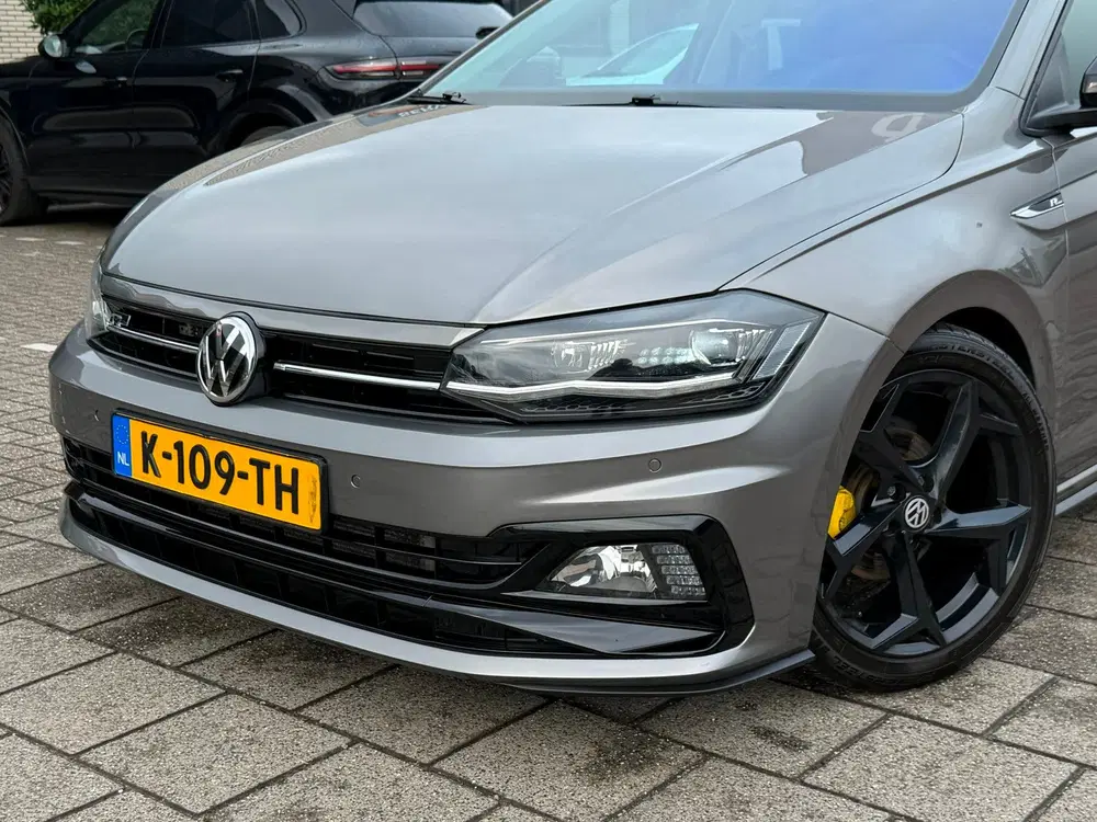 Volkswagen Polo 1.0 TSI Highline Business R l PANO l XENON uit 2020, foto 12