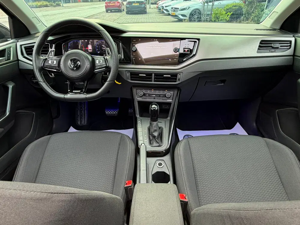 Volkswagen Polo 1.0 TSI Highline Business R l PANO l XENON uit 2020, foto 5