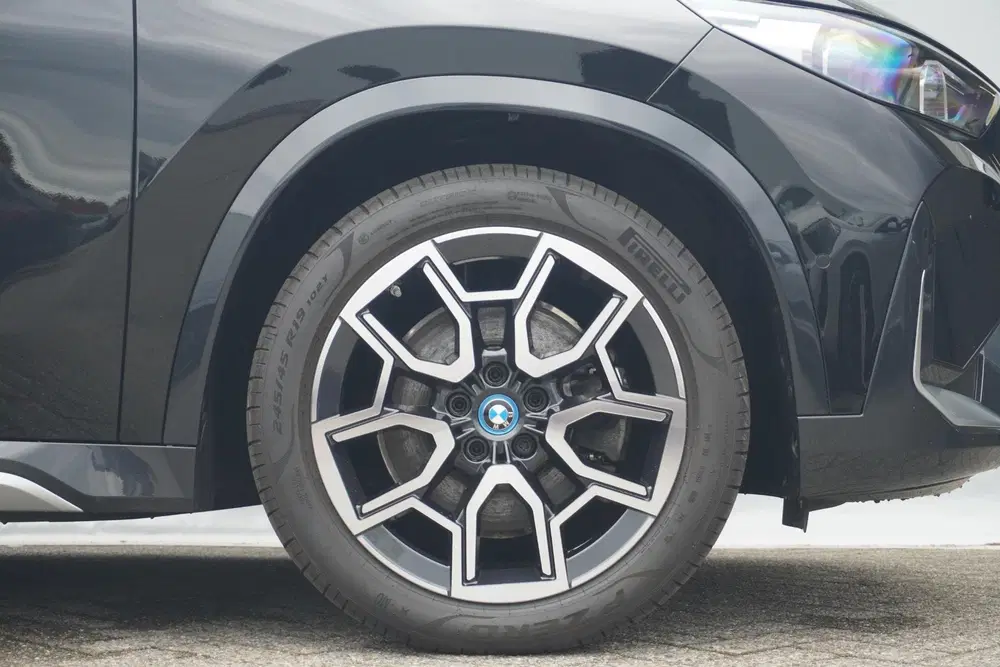 BMW iX1 xDrive30 uit 2023, foto 6
