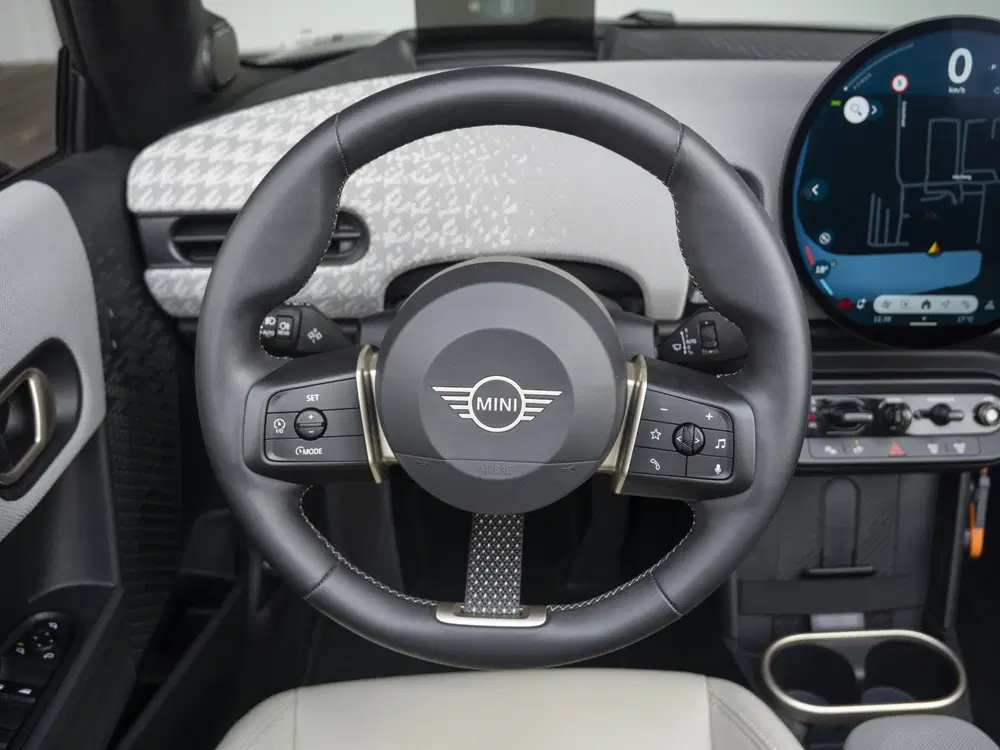 Mini Cabrio Cooper C Favoured uit 2026, foto 10