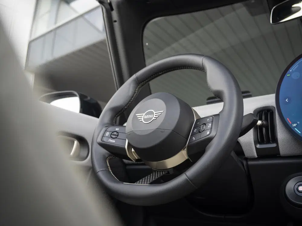 Mini Cabrio Cooper C Favoured uit 2026, foto 13
