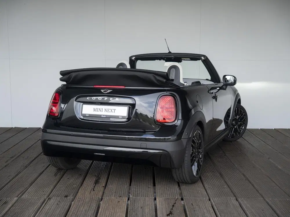 Mini Cabrio Cooper C Favoured uit 2026, foto 2
