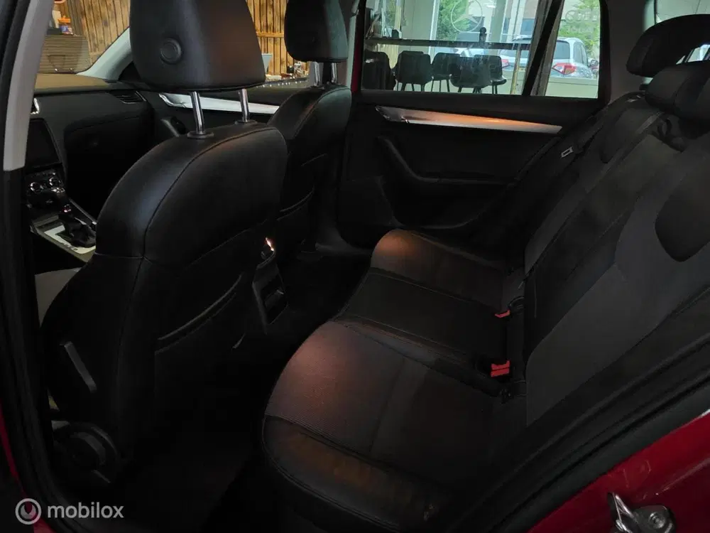 Skoda Octavia 1.5 TSI Greentech Business Edition Plus uit 2019, foto 15