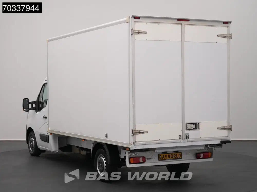 Renault Master 145PK Bakwagen Achterdeuren Zijdeur Airco uit 2019, foto 6