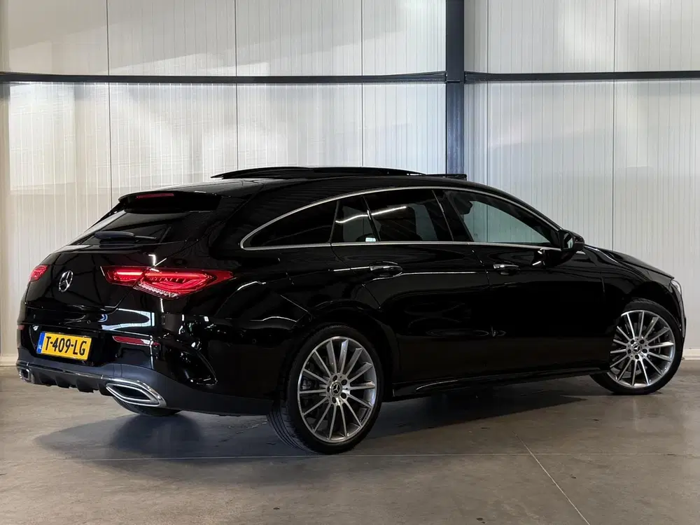 Mercedes-Benz CLA Mercedes CLA-klasse Shooting Brake 250 e A uit 2023, foto 3