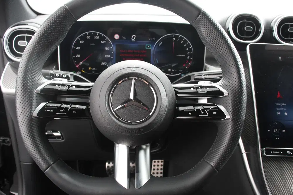 Mercedes-Benz GLC 300e 4MATIC AMG PHEV Line Night Pac uit 2023, foto 13
