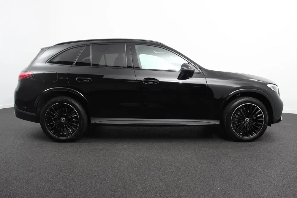 Mercedes-Benz GLC 300e 4MATIC AMG PHEV Line Night Pac uit 2023, foto 8