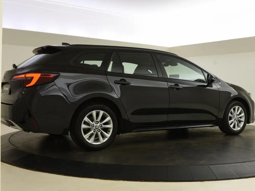 Toyota Corolla 1.8 Hybrid Active uit 2024, foto 2