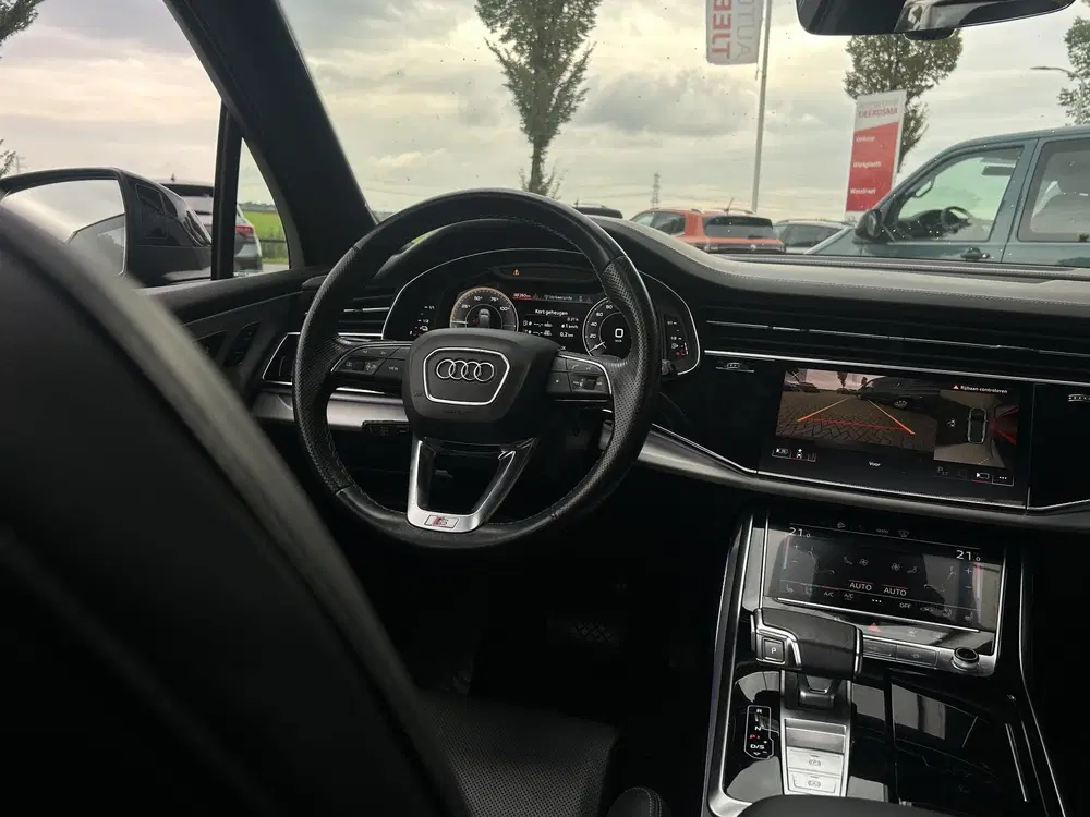 Audi Q7 60 TFSI e quattro Competition uit 2021, foto 12