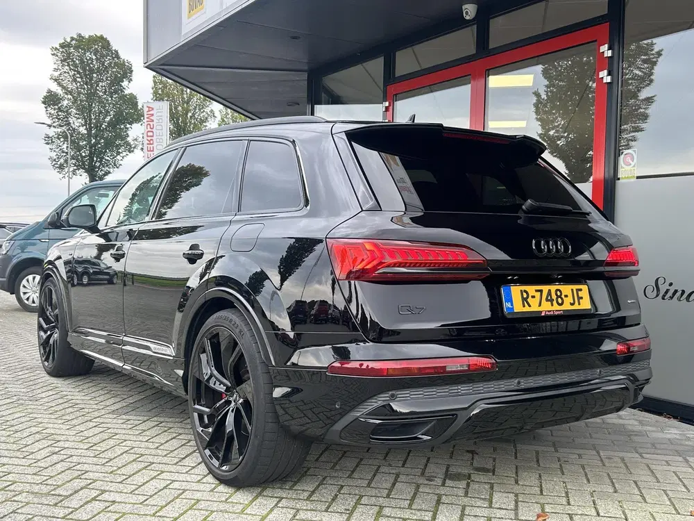 Audi Q7 60 TFSI e quattro Competition uit 2021, foto 3