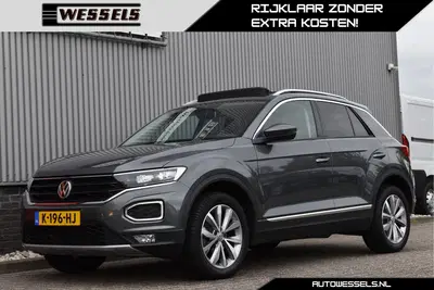 Volkswagen T-Roc 1.5 TSI Style Business Panoramadak uit 2019