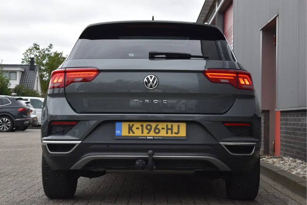 Volkswagen T-Roc 1.5 TSI Style Business Panoramadak uit 2019, foto 14