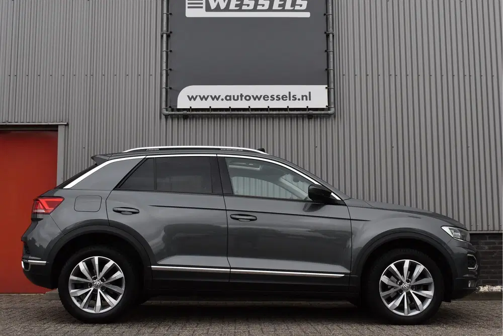 Volkswagen T-Roc 1.5 TSI Style Business Panoramadak uit 2019, foto 6
