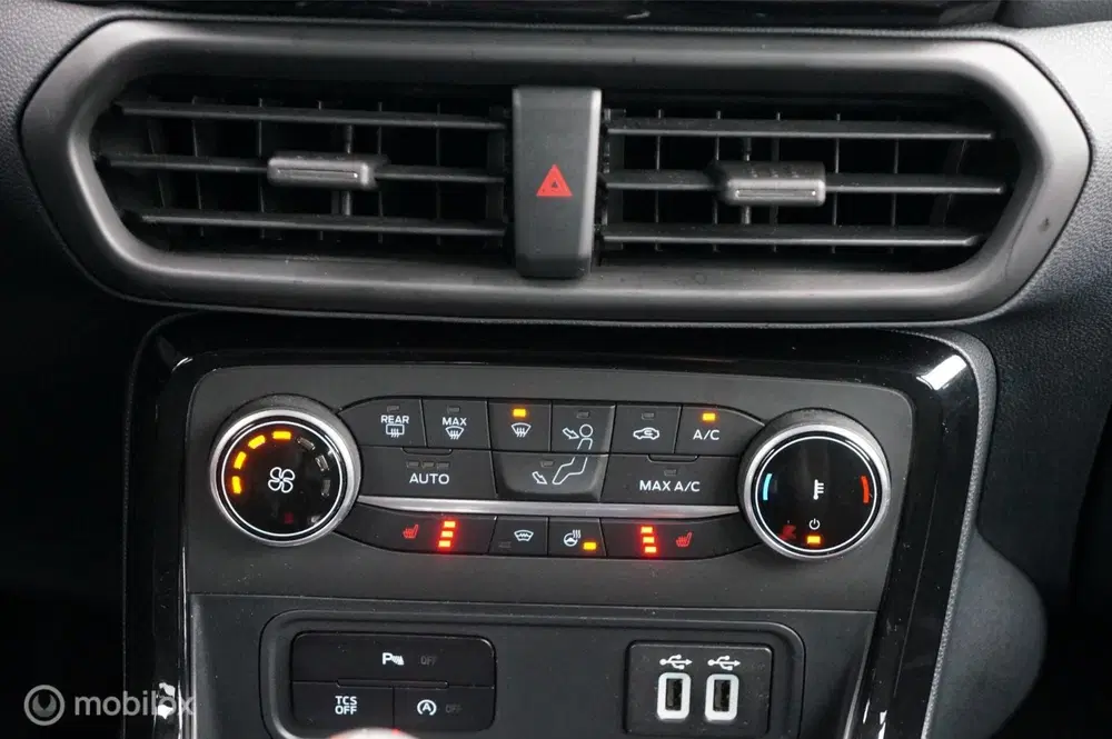 Ford EcoSport 1.0 EcoBoost ST-Line Navi Clim LED Matrix uit 2022, foto 14