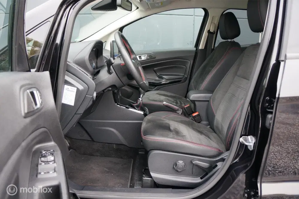 Ford EcoSport 1.0 EcoBoost ST-Line Navi Clim LED Matrix uit 2022, foto 9