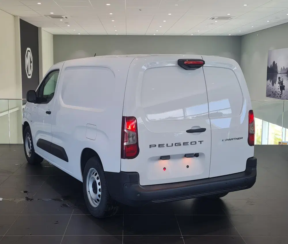 Peugeot Partner 136 L2 50 kWh uit 2026, foto 8