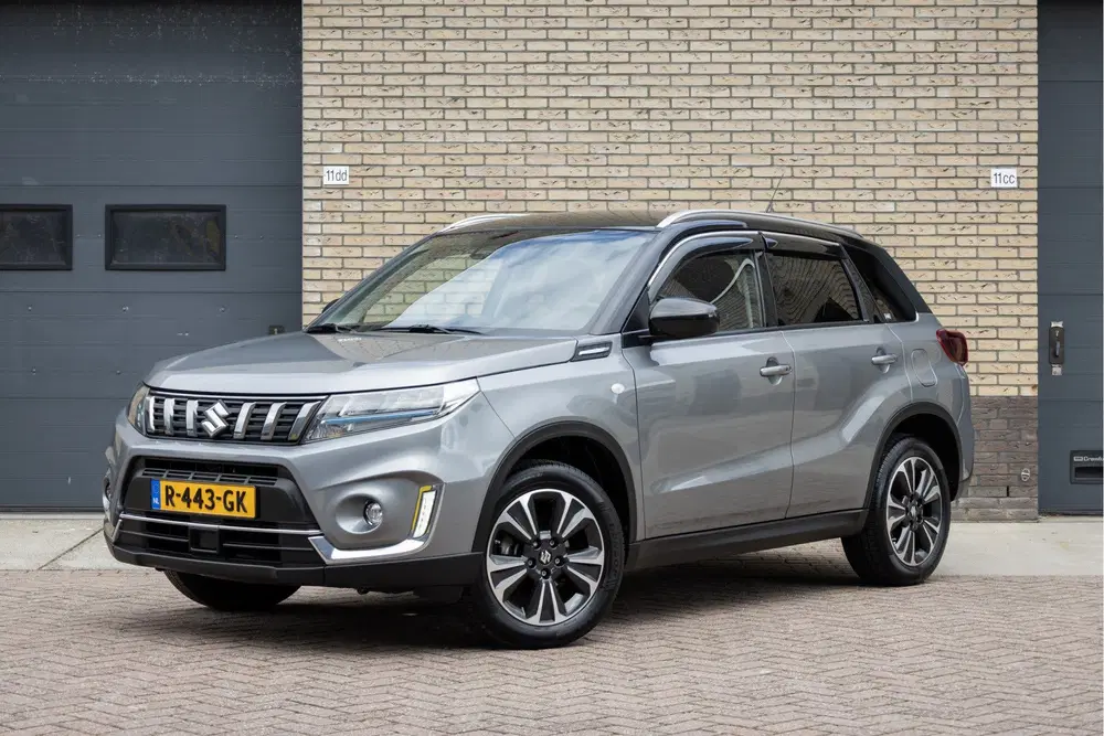 Suzuki Vitara 1.5 Hybrid Select automaat (bj 2022) uit 2022, foto 2