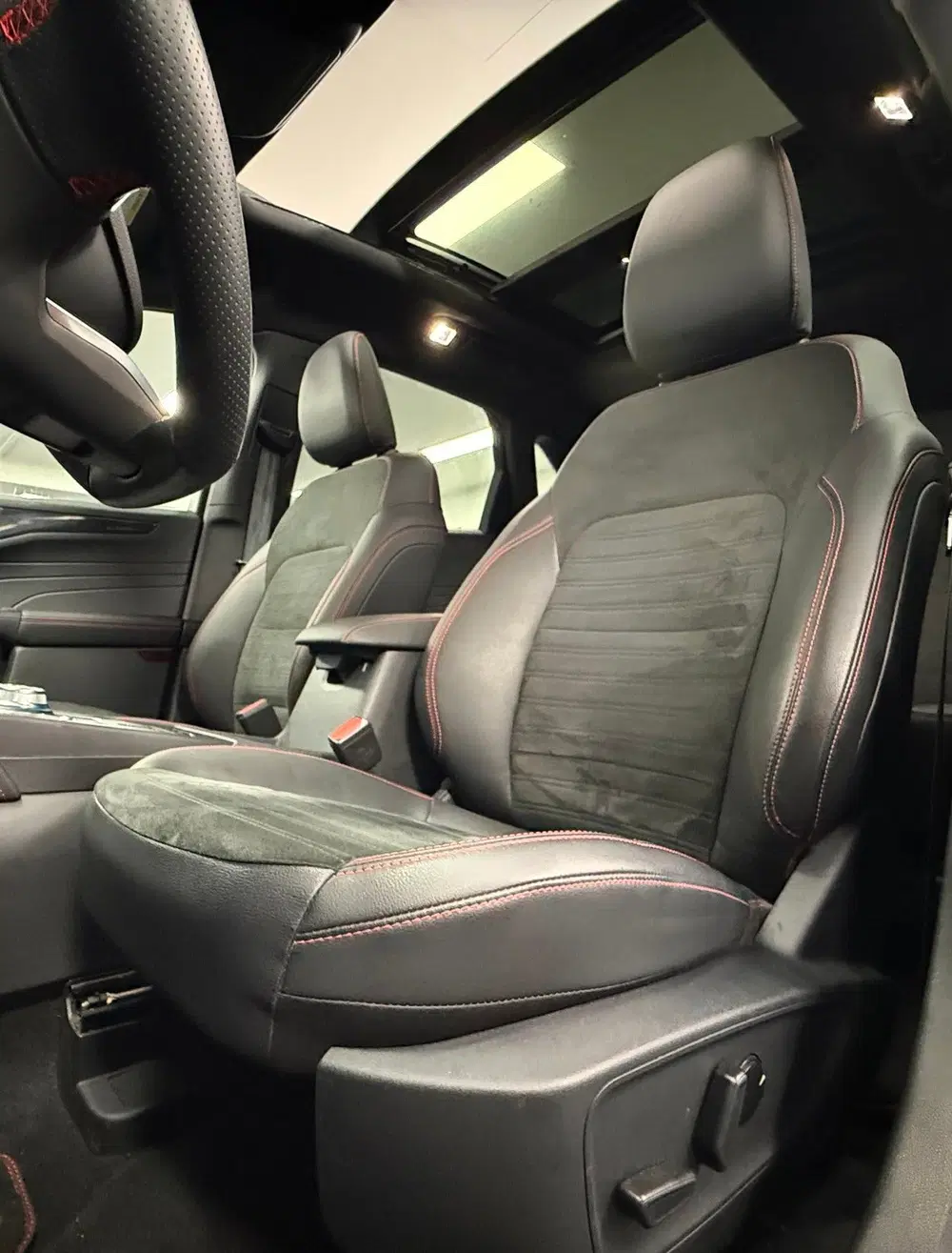 Ford Kuga 2.5 PHEV ST-Line X*224PK*Panodak*B&O*20''N uit 2022, foto 9