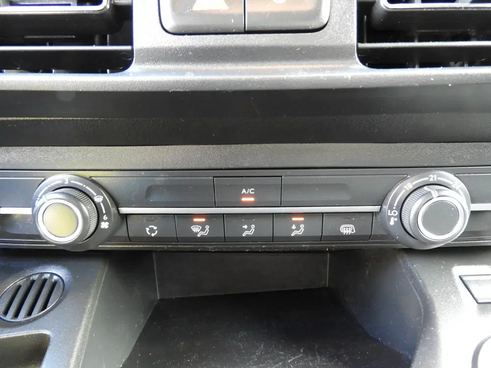 Peugeot Partner 1.5 BlueHDI Premium AUT uit 2024, foto 12