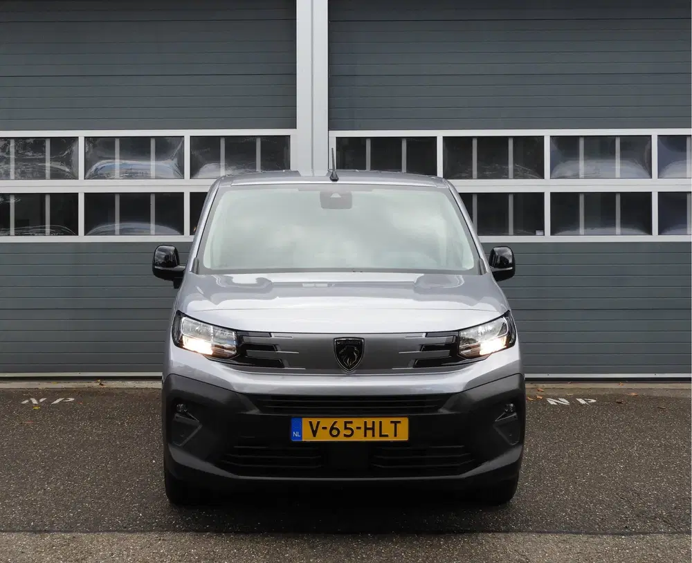 Peugeot Partner 1.5 BlueHDI Premium AUT uit 2024, foto 2