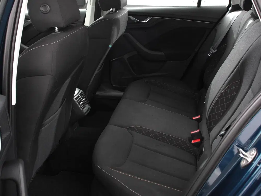 Skoda Kamiq 1.0 TSI 110pk DSG Dynamic Navigatie Apple uit 2021, foto 10
