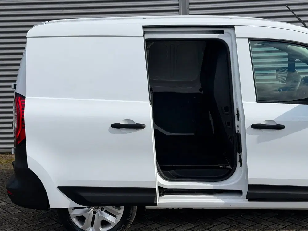 Renault Kangoo 1.5 Blue dCi 75 Airco uit 2022, foto 8