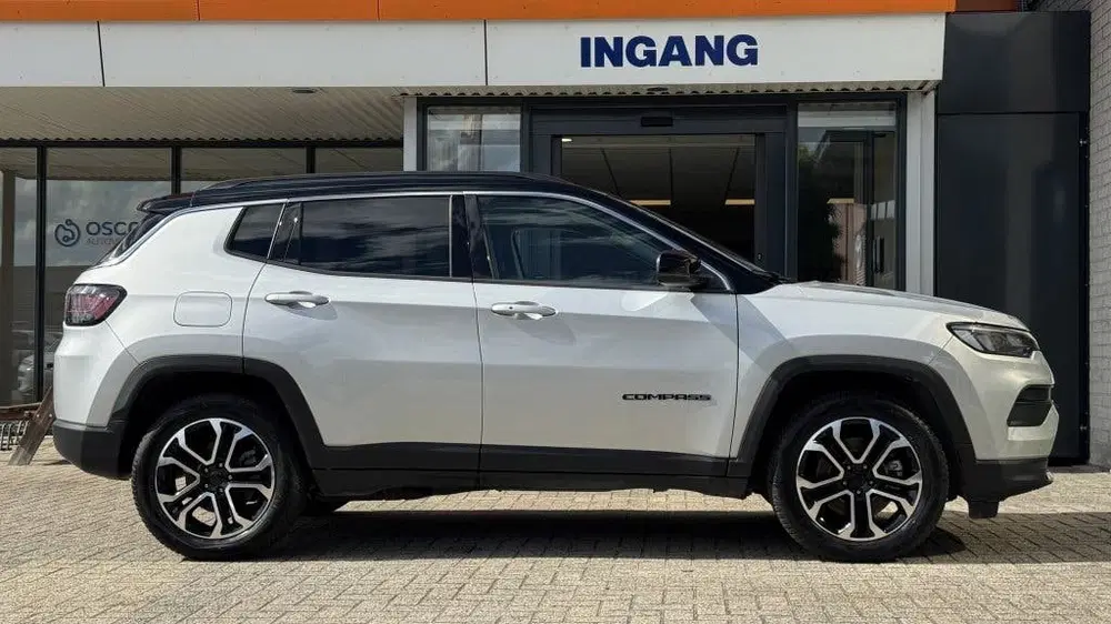 Jeep Compass 4xe 190 Hyb. uit 2022, foto 2