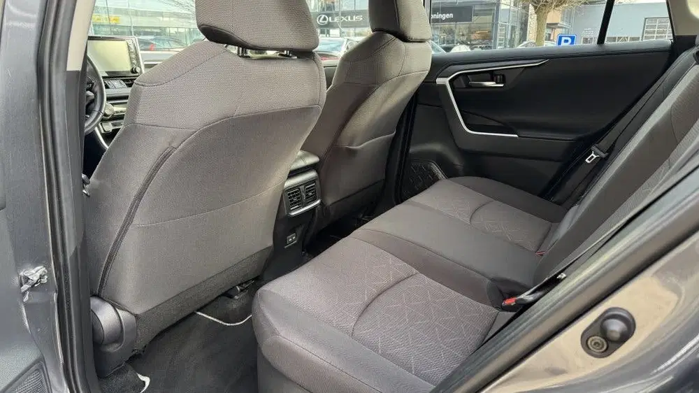 Toyota RAV 4 2.5. Style uit 2022, foto 10
