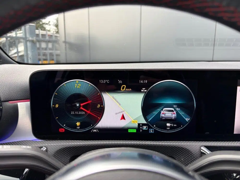 Mercedes-Benz A-Klasse A 250e AMG Night 1e eig. Pano Camera uit 2022, foto 10