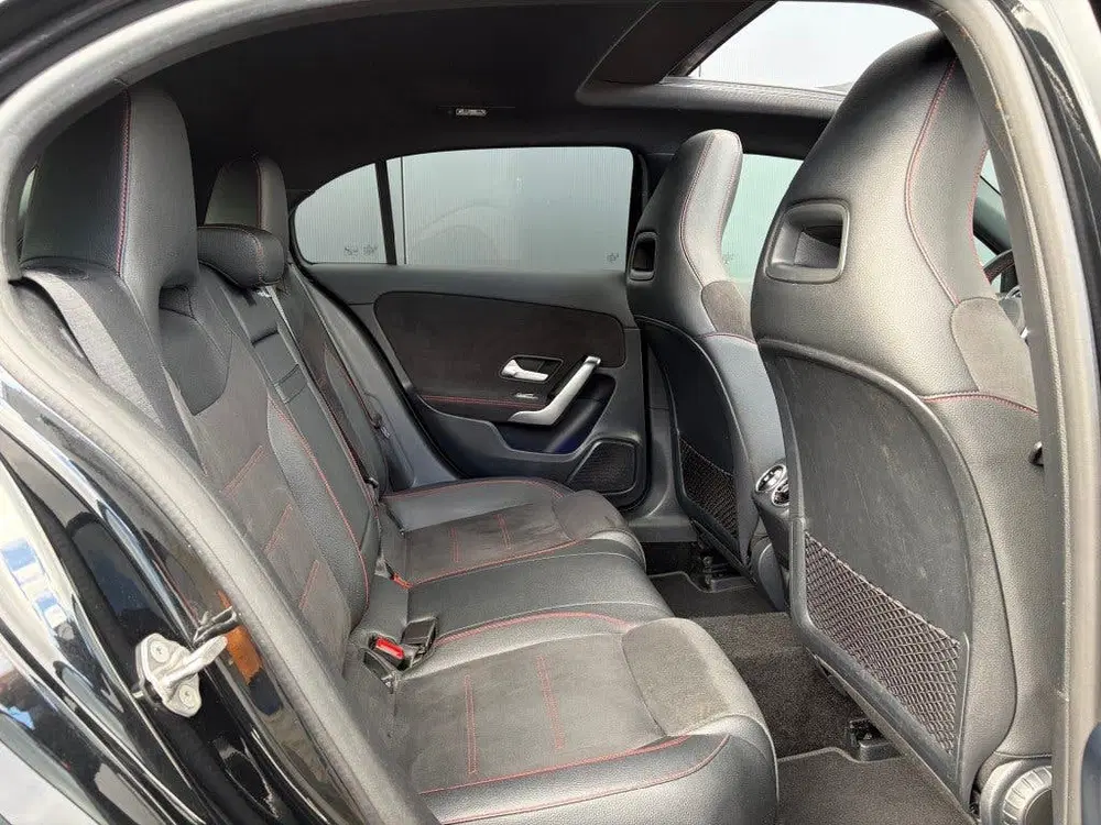 Mercedes-Benz A-Klasse A 250e AMG Night 1e eig. Pano Camera uit 2022, foto 4