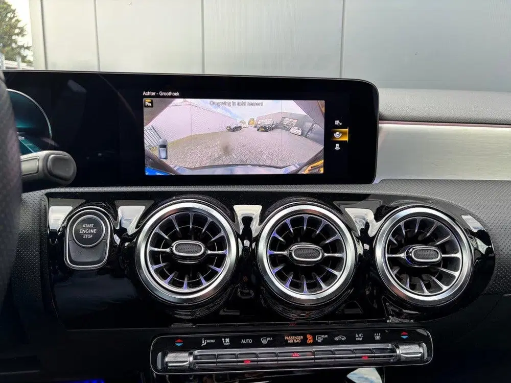Mercedes-Benz A-Klasse A 250e AMG Night 1e eig. Pano Camera uit 2022, foto 6