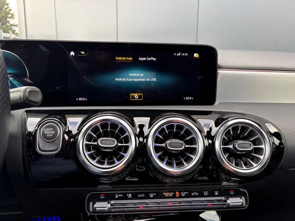 Mercedes-Benz A-Klasse A 250e AMG Night 1e eig. Pano Camera uit 2022, foto 7