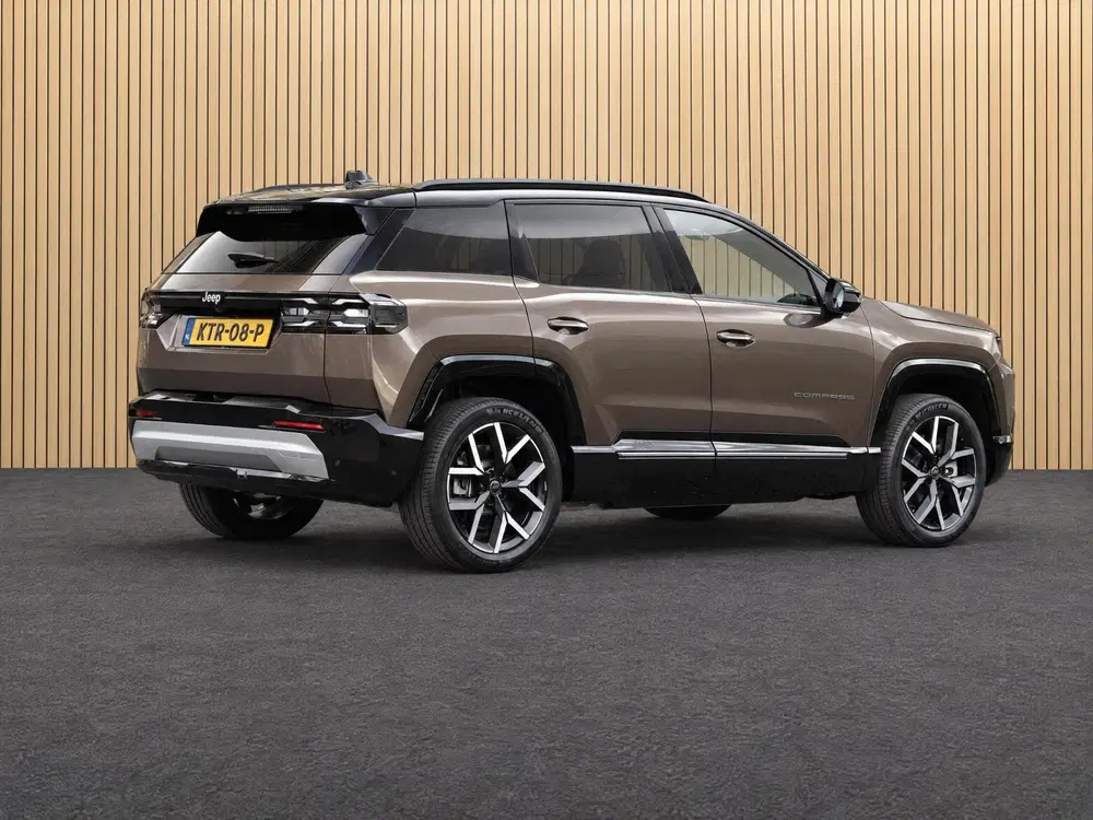 Jeep Compass Summit 74 kWh VOORRAAD KORTING uit 2026, foto 5