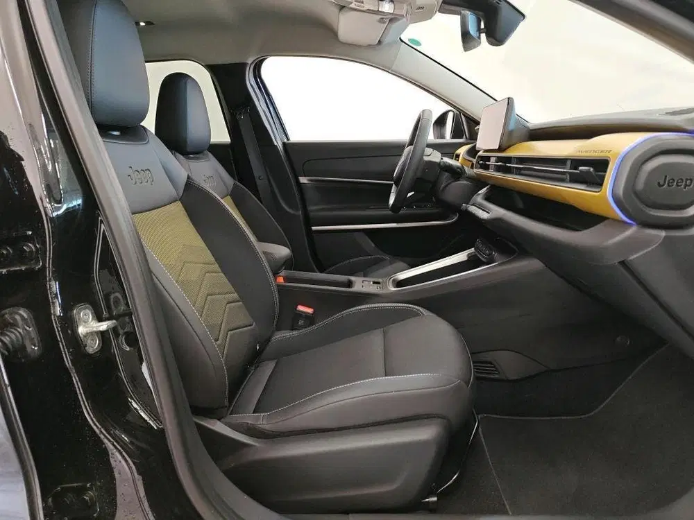Jeep Avenger BLACK EDITION 54 kWh (97% SOH) I 3-FASE LA uit 2023, foto 5