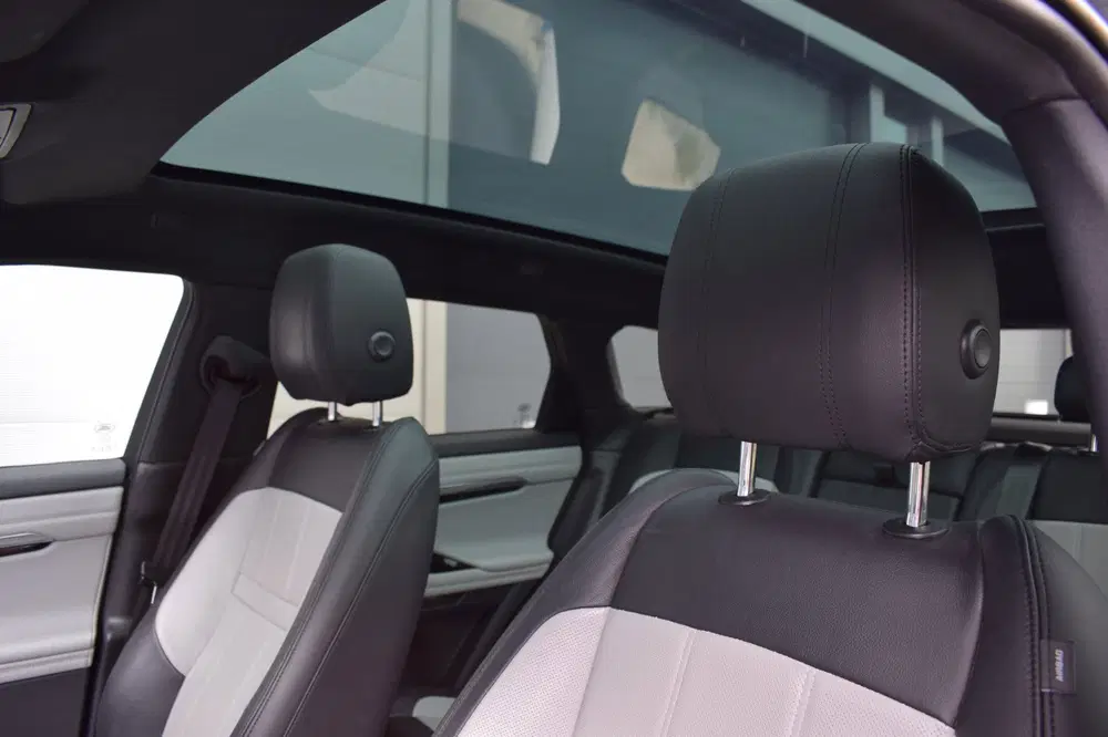 Land Rover Range Rover Evoque 2.0 P250 AWD R-Dynamic First E uit 2019, foto 4