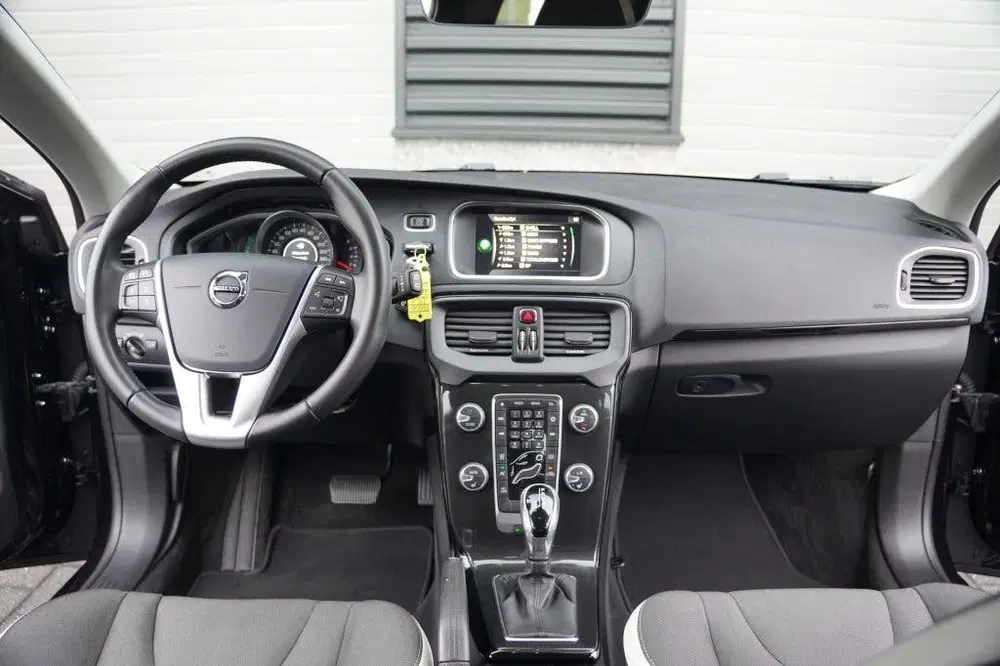 Volvo V40 1.5 T3 R-Design (bj 2019 uit 2019, foto 12