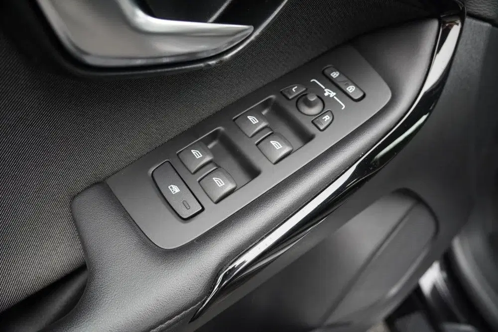 Volvo V40 1.5 T3 R-Design (bj 2019 uit 2019, foto 15