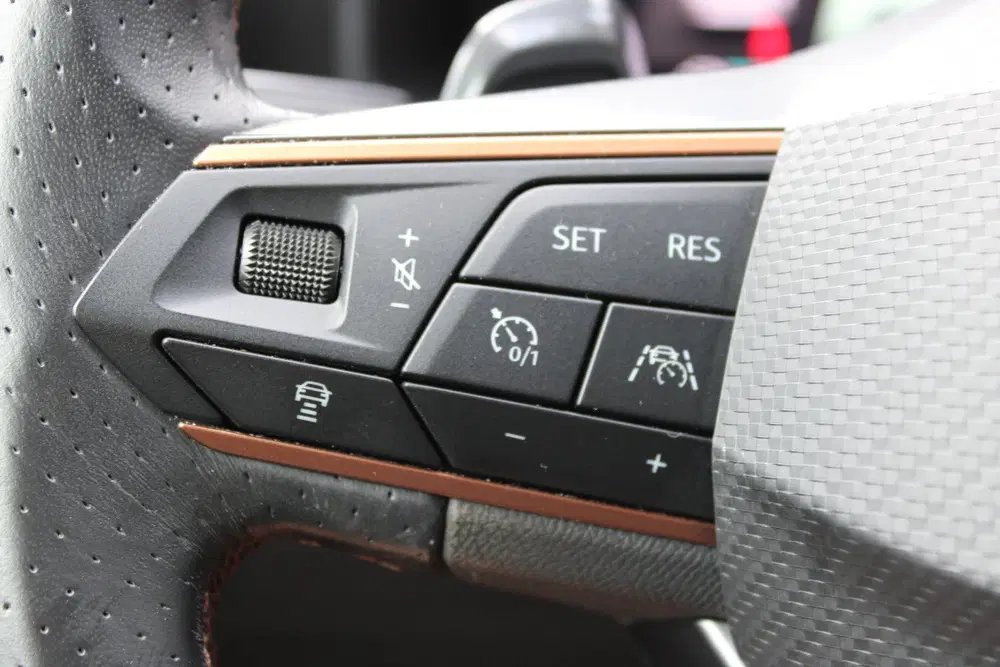 Cupra Leon 1.4 e-Hybrid PHEV Business SOh 91 uit 2023, foto 12