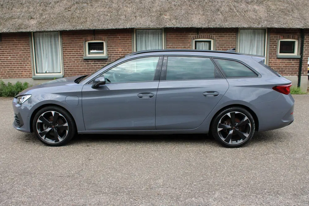 Cupra Leon 1.4 e-Hybrid PHEV Business SOh 91 uit 2023, foto 6