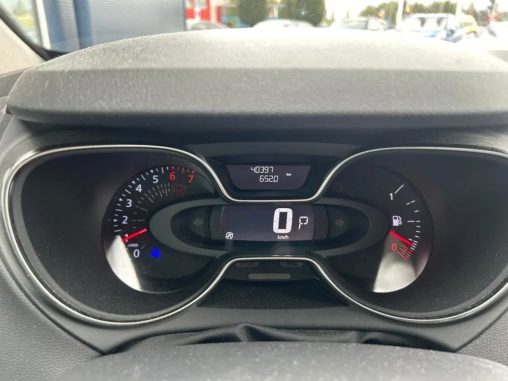 Renault Captur 1.3 TCe Intens uit 2019, foto 6